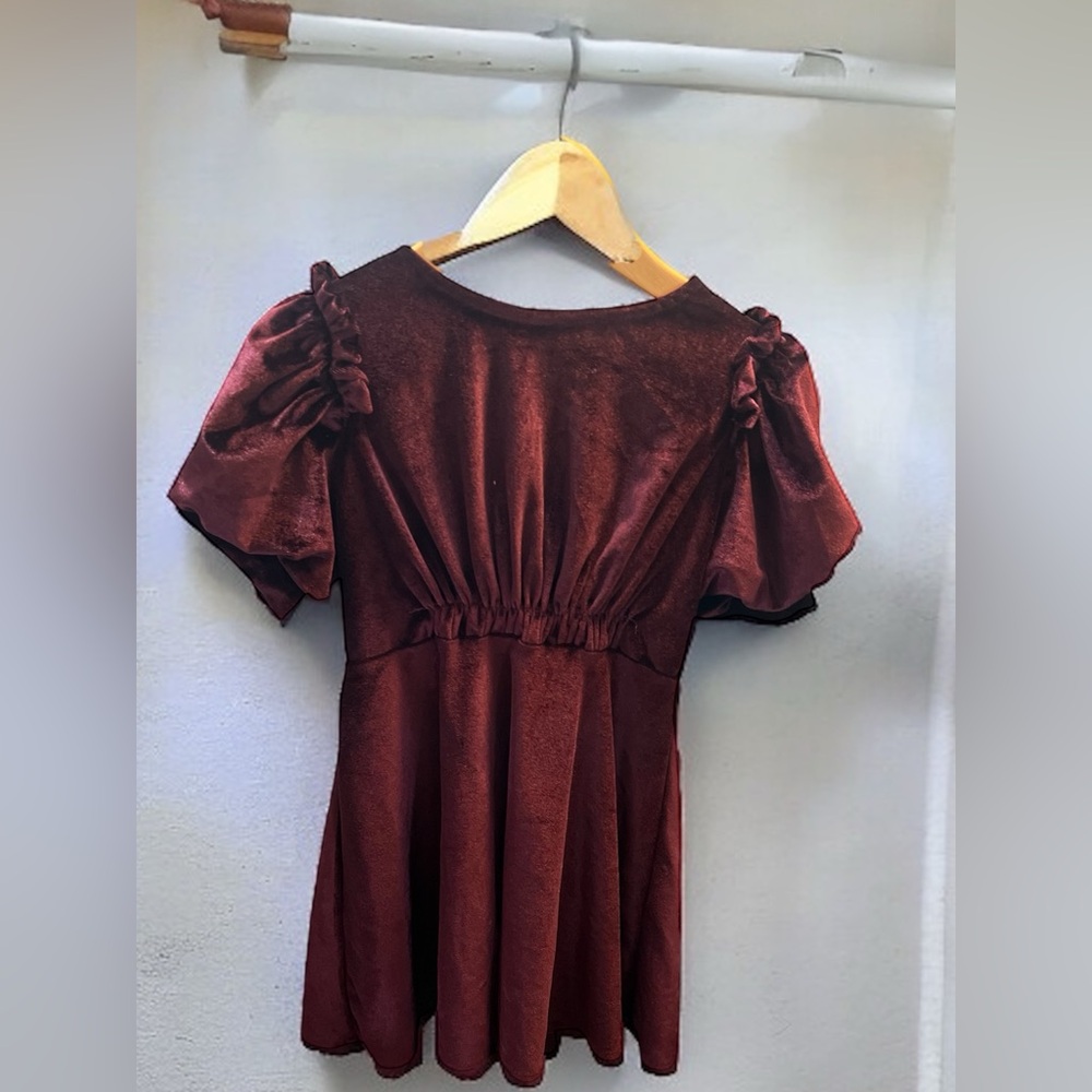 Zara Girls Velvet Ruffle Puff Sleeve Elegant Dress - Burgundy - Picture 2 of 11